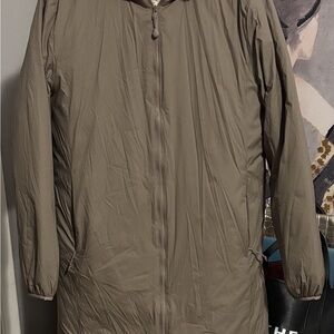 Aritzia Women's “The Pillow Puff”Taupe Puffer Jacket